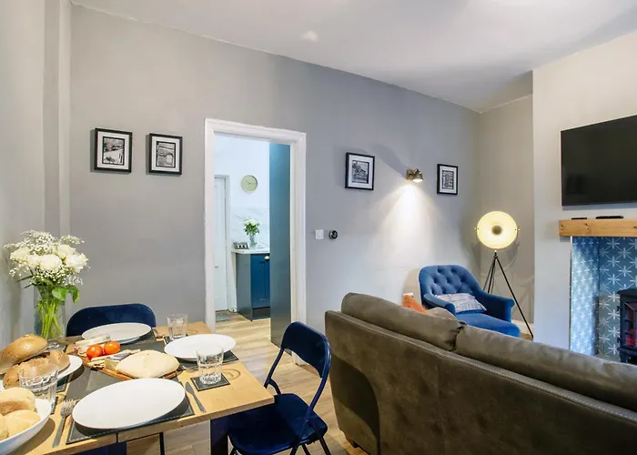Cosy 2 Bedroom Cottage In A World Heritage Village
